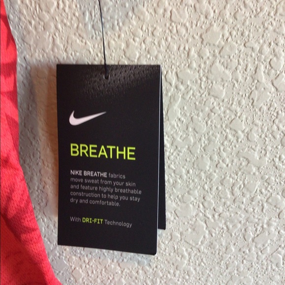 Nike USA women’s soccer Jersey exclusive product. - Picture 7 of 7